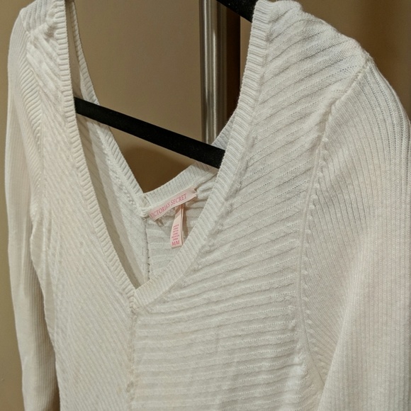 White sweater dress - Picture 2 of 4